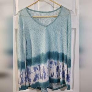 Women's shirt size XL